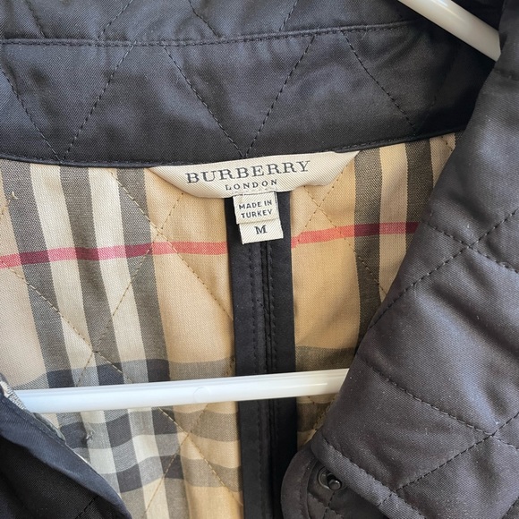 Burberry Black Quilted Coat Size Medium - Picture 2 of 9